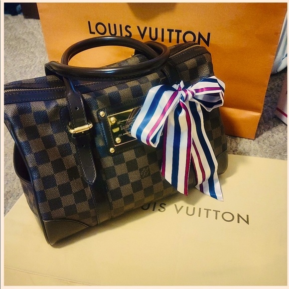 ❤️ A LOVE TRADE 🌺 - Picture 3 of 5